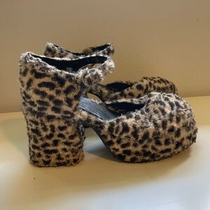 UNIF Stace Leopard Platform Heels